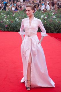 Evan Rachel Wood feet photo thumbnail