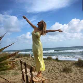 Evangelina Anderson feet photo 14