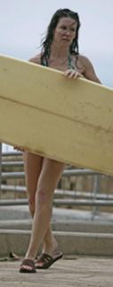 Evangeline Lilly feet photo thumbnail