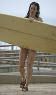 Evangeline Lilly feet photo thumbnail