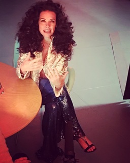 Evangeline Lilly feet photo thumbnail
