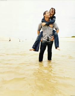 Evangeline Lilly feet photo thumbnail