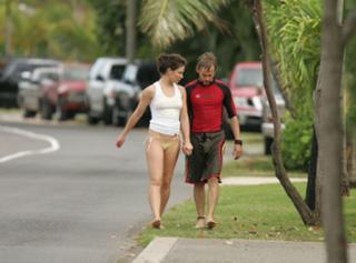 Evangeline Lilly feet photo thumbnail