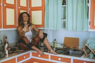 Evangeline Lilly feet photo thumbnail