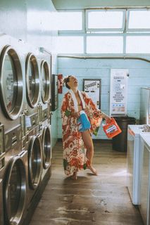 Evangeline Lilly feet photo thumbnail