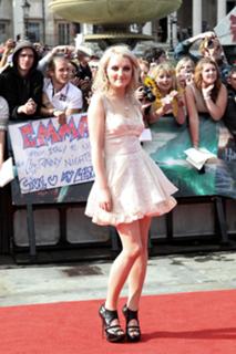 Evanna Lynch feet photo thumbnail
