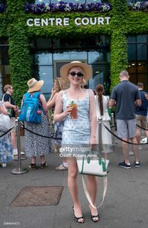 Evanna Lynch feet photo 8