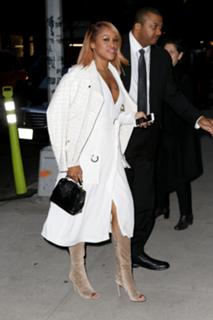 Eve feet photo thumbnail