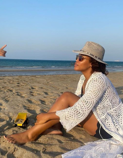 Eve feet photo thumbnail