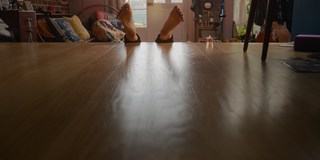 Eve Hewson feet photo thumbnail