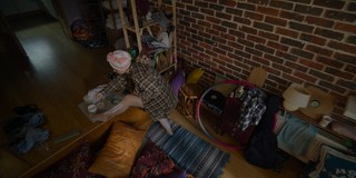 Eve Hewson feet photo thumbnail