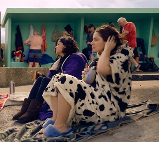 Eve Hewson feet photo thumbnail