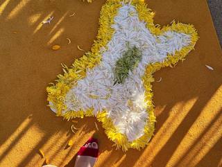 Eve Hewson feet photo thumbnail