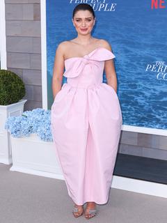 Eve Hewson feet photo thumbnail