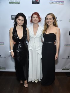 Eve Hewson feet photo thumbnail