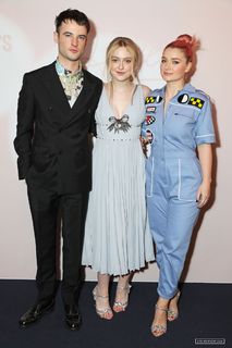 Eve Hewson feet photo thumbnail