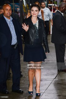 Eve Hewson feet photo thumbnail