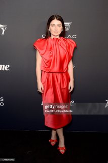 Eve Hewson feet photo thumbnail