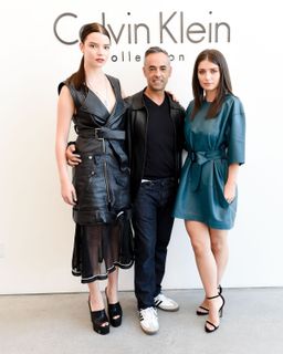 Eve Hewson feet photo thumbnail