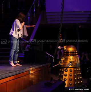 Eve Myles feet photo 6