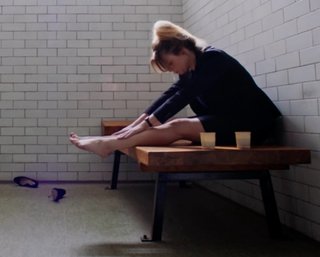 Eve Myles feet photo 10