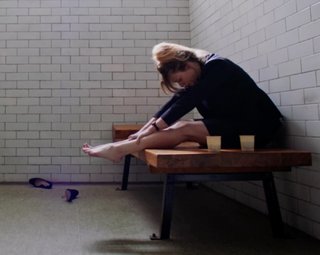 Eve Myles feet photo 9