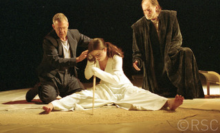 Eve Myles feet photo 3
