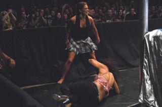 Eve Torres feet photo thumbnail