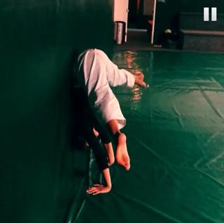 Eve Torres feet photo thumbnail
