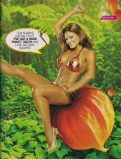 Eve Torres feet photo thumbnail