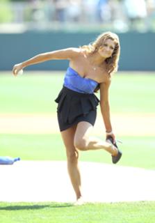 Eve Torres feet photo thumbnail