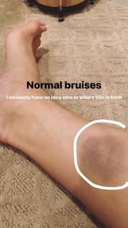 Eve Torres feet photo thumbnail