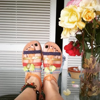 Evelina Nikoliza feet photo 3