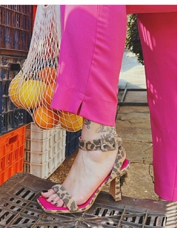 Evelina Nikoliza feet photo 10