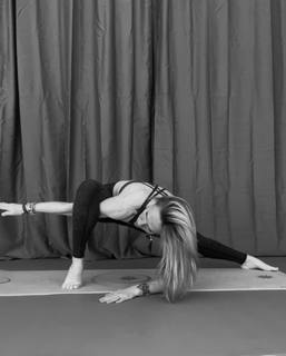 Evelina Papoulia feet photo 20