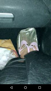 Evelyn Burdecki feet photo thumbnail