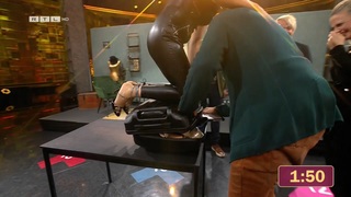 Evelyn Burdecki feet photo thumbnail