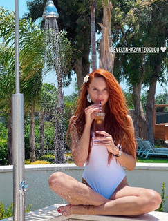 Evelyn Kazantzoglou feet photo 2