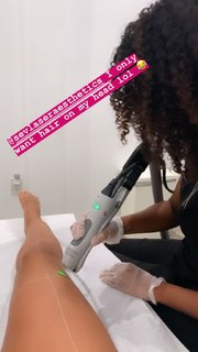 Evelyn Lozada feet photo thumbnail