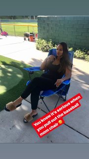 Evelyn Lozada feet photo thumbnail