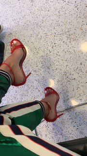 Evelyn Lozada feet photo thumbnail