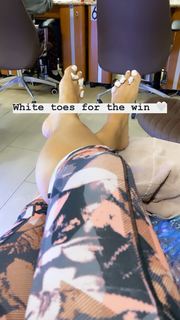 Evelyn Lozada feet photo thumbnail
