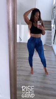 Evelyn Lozada feet photo thumbnail
