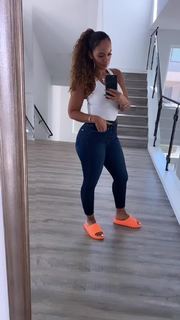Evelyn Lozada feet photo thumbnail