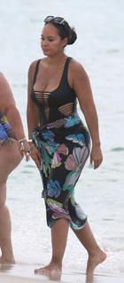 Evelyn Lozada feet photo thumbnail