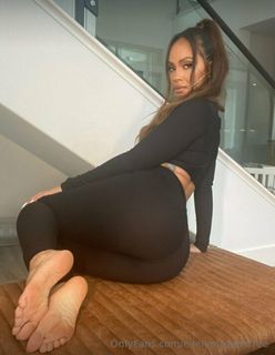 Evelyn Lozada feet photo 3