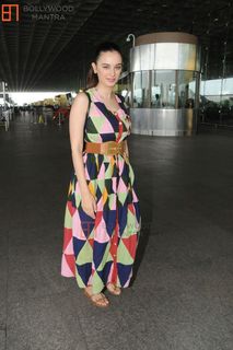 Evelyn Sharma feet photo 20