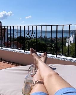 Evelyn Sharma feet photo 2