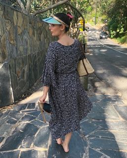 Evelyn Sharma feet photo 18