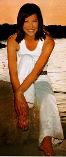 Evelyne Thomas feet photo 20
